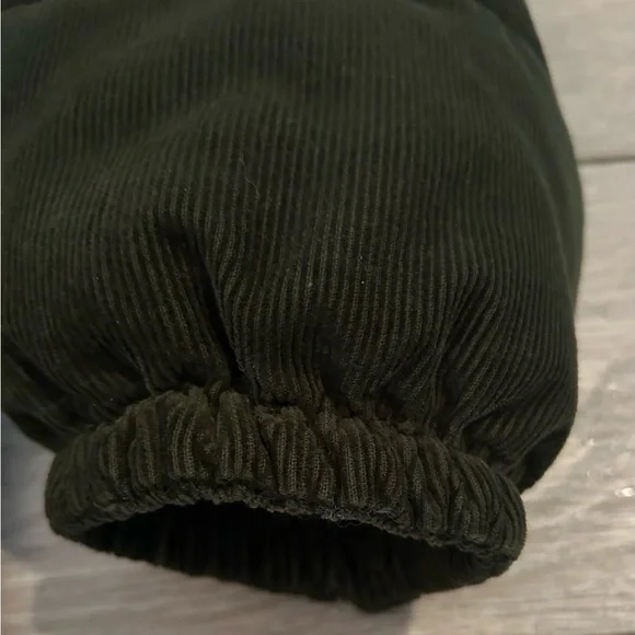 Levi's Women’s Olive Green Corduroy Puffer Quilted Jacket-Insulated -Full Zip-XL - Picture 3 of 8